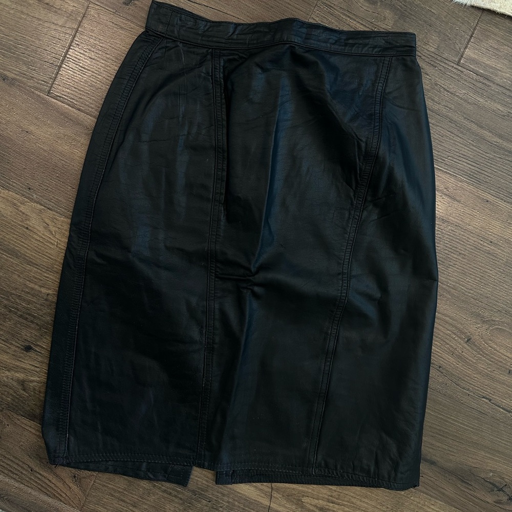 Elegant Black Leather Skirt